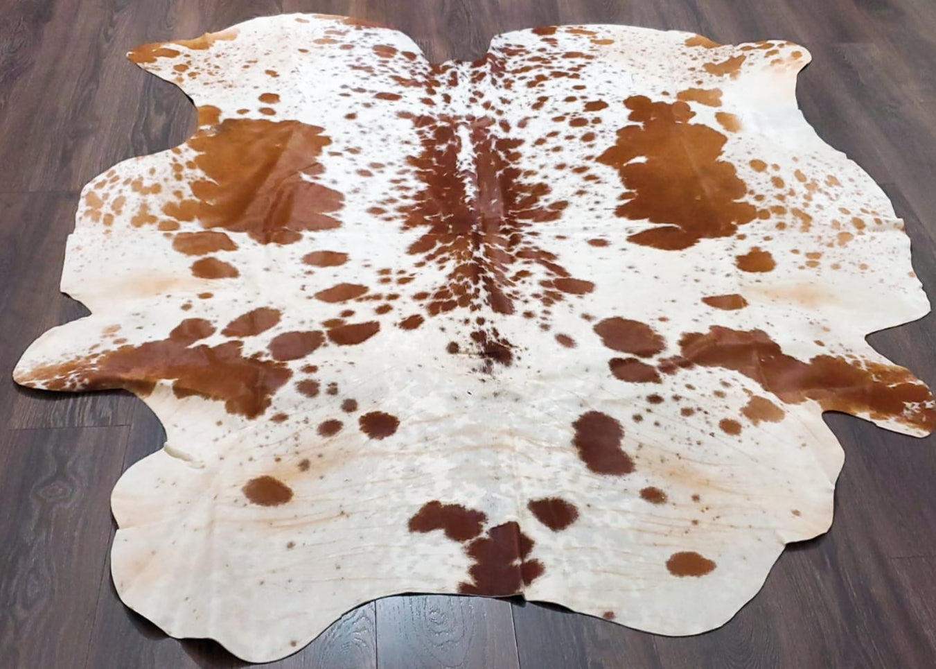 Premium Quality Real Tricolor Cowhide Rug Leather/ Cow Skin Area Rug Hair on Leather Hide 6.5 ft X 5 ft - 36 x 25 sq.ft Approx. (Tricolor 28)
